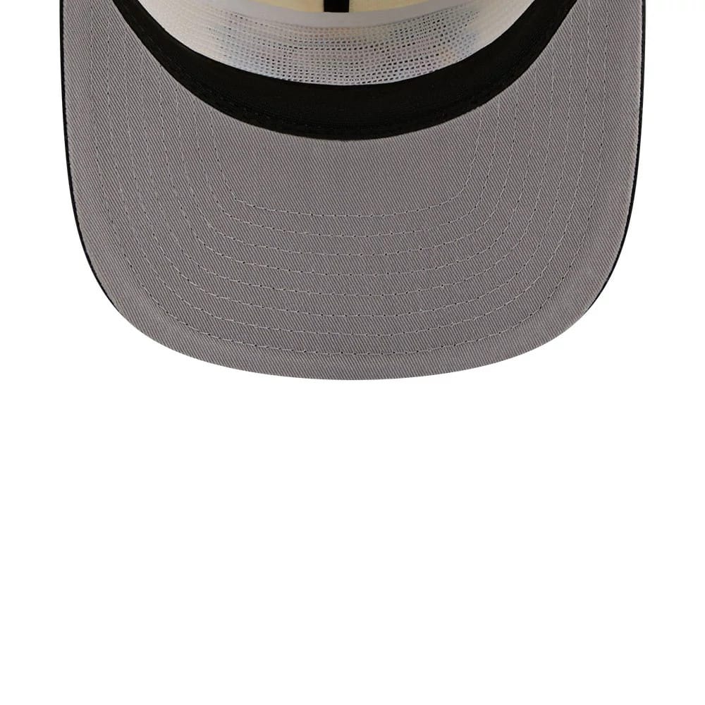 Pictured is this NBA Hardwood Classic Chicago Bulls 19TWENTY Adjustable cap in cream & black. 2