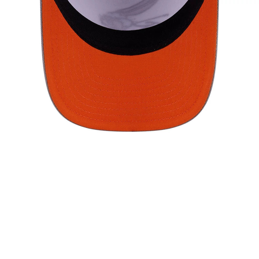 Pictured is this Looney Tunes Bugs Bunny Script 59FIFTY A-Frame Fitted cap in white & grey. 2