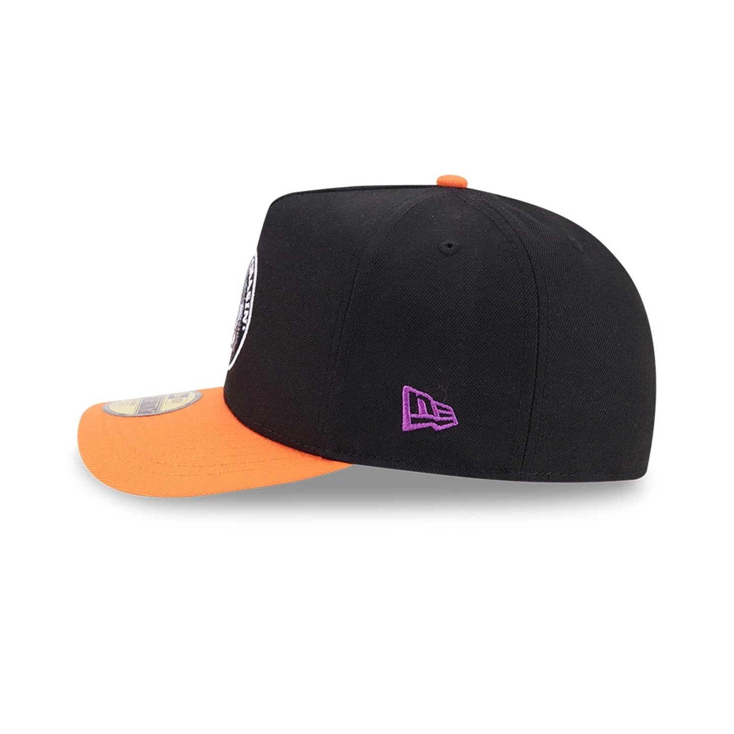 Pictured is this Looney Tunes Chasin Carrots Bugs Bunny 59FIFTY A-Frame Fitted cap in black. 6