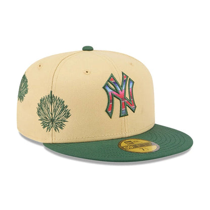 Pictured is this MLB Agave 2Tone New York Yankees 59FIFTY Fitted cap in light beige. 4