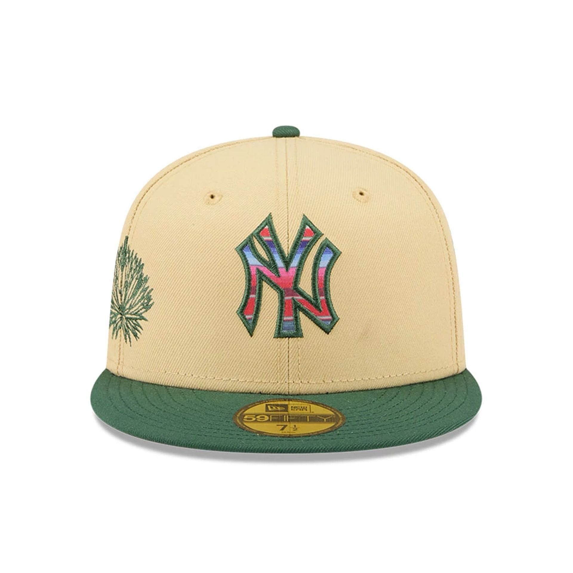 Pictured is this MLB Agave 2Tone New York Yankees 59FIFTY Fitted cap in light beige. 3