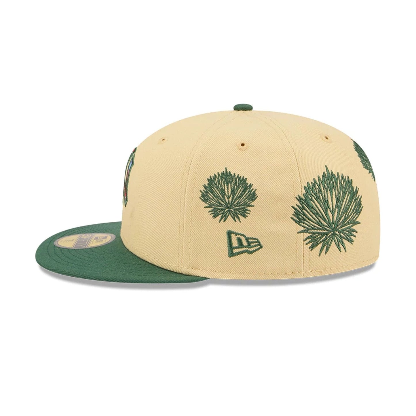 Pictured is this MLB Agave 2Tone New York Yankees 59FIFTY Fitted cap in light beige. 6