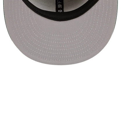 Pictured is this MLB Agave 2Tone New York Yankees 59FIFTY Fitted cap in light beige & green. 2