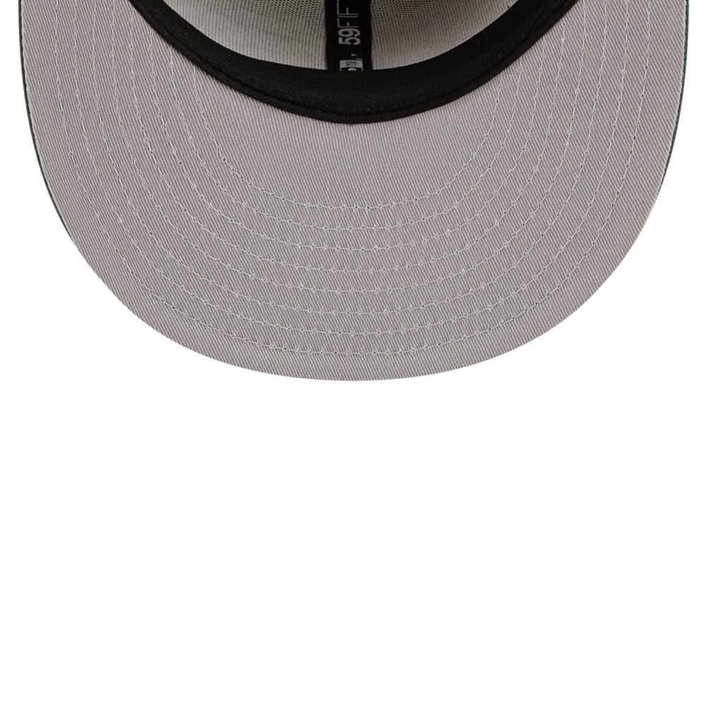 Pictured is this MLB Agave 2Tone New York Yankees 59FIFTY Fitted cap in light beige & green. 2