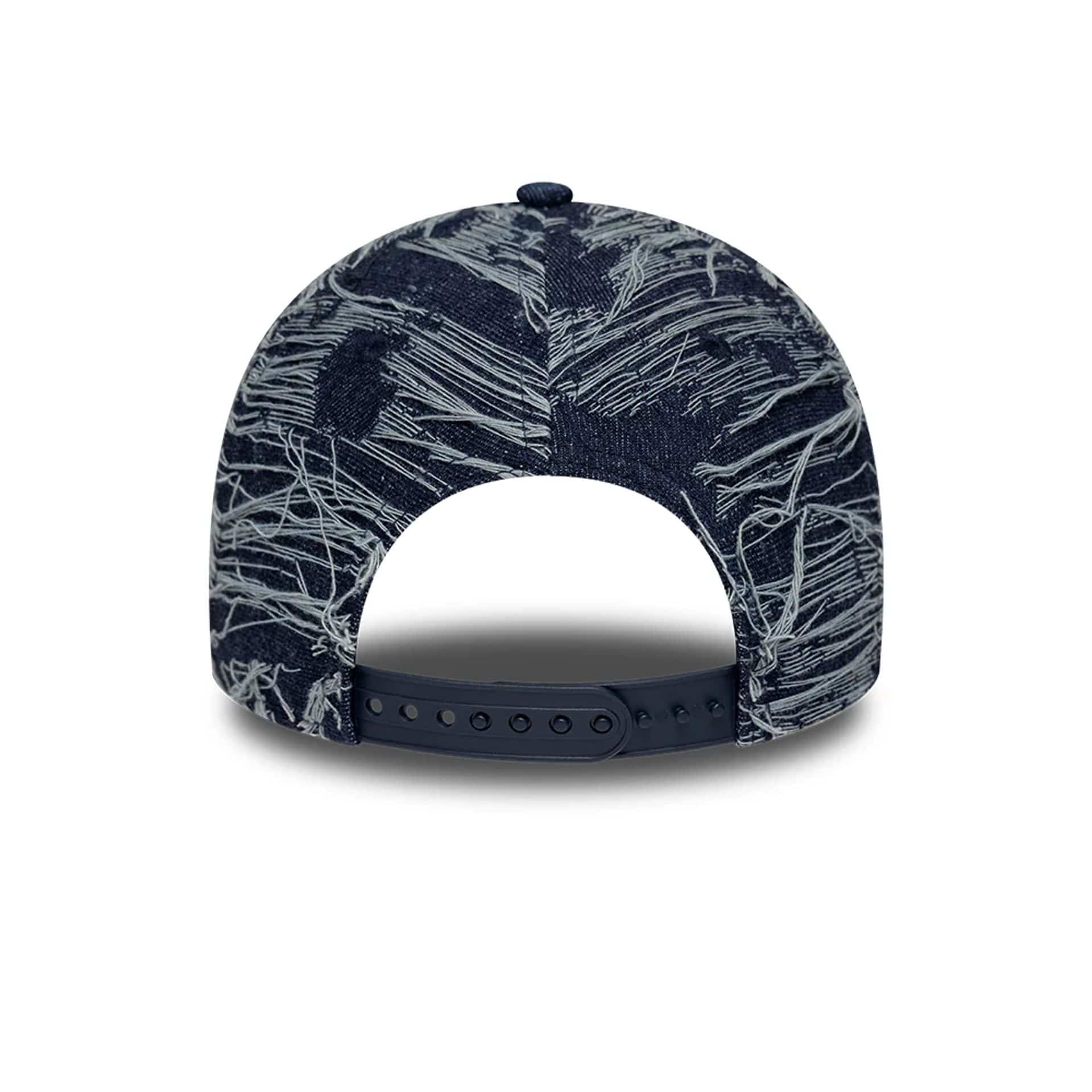 Pictured is this MLB Distressed Denim New York Yankees 9FORTY E-Frame Adjustable cap in navy. 4