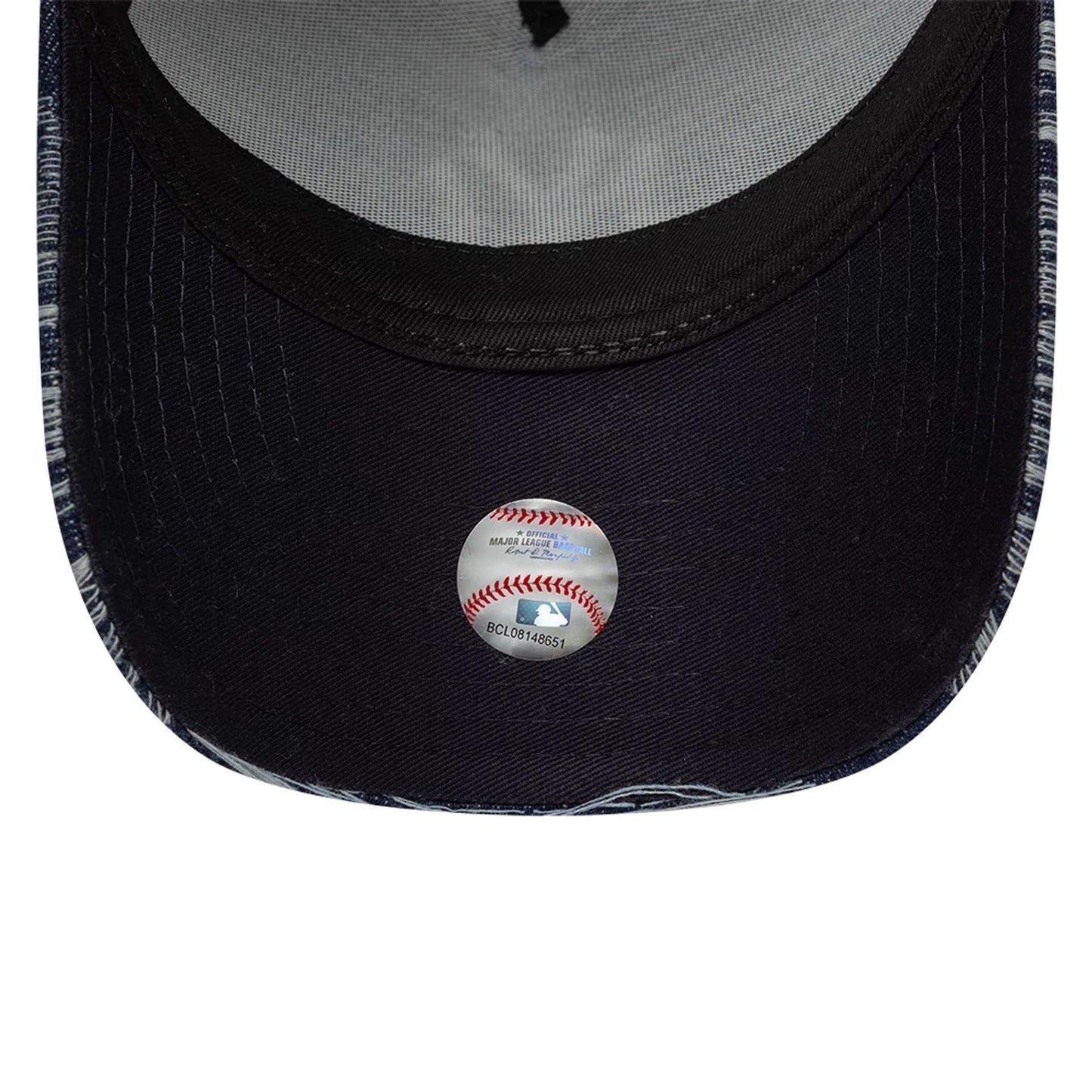 Pictured is this MLB Distressed Denim New York Yankees 9FORTY E-Frame Adjustable cap in navy. 7