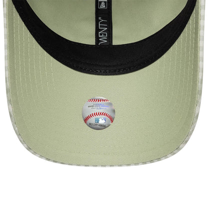 Atlanta Braves MLB Gingham Bowback Pastel Green New Era 9TWENTY Adjustable Cap, inside view showing the green undervisor with a black sweatband, black taping with 9TWENTY branding, and a round holographic sticker on the centre.