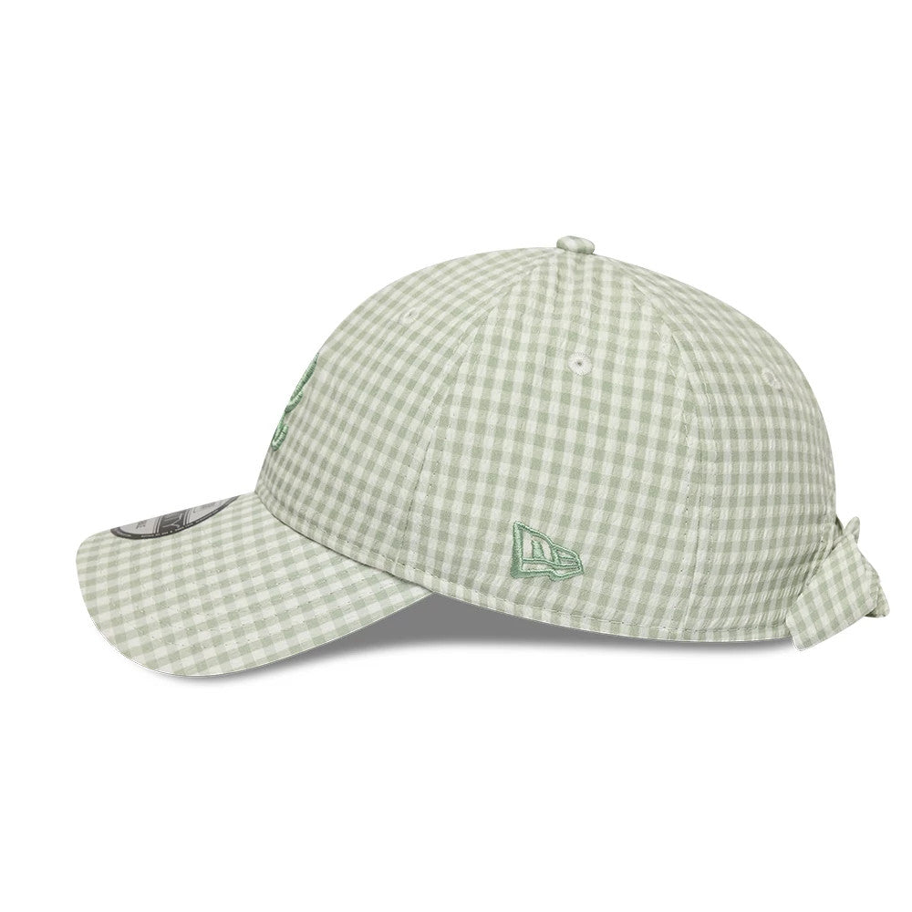 Atlanta Braves MLB Gingham Bowback Pastel Green New Era 9TWENTY Adjustable Cap, side view showing the green embroidered New Era flag logo on the gingham patterned unstructured crown, with a bow detail at the back and pre-curved visor.