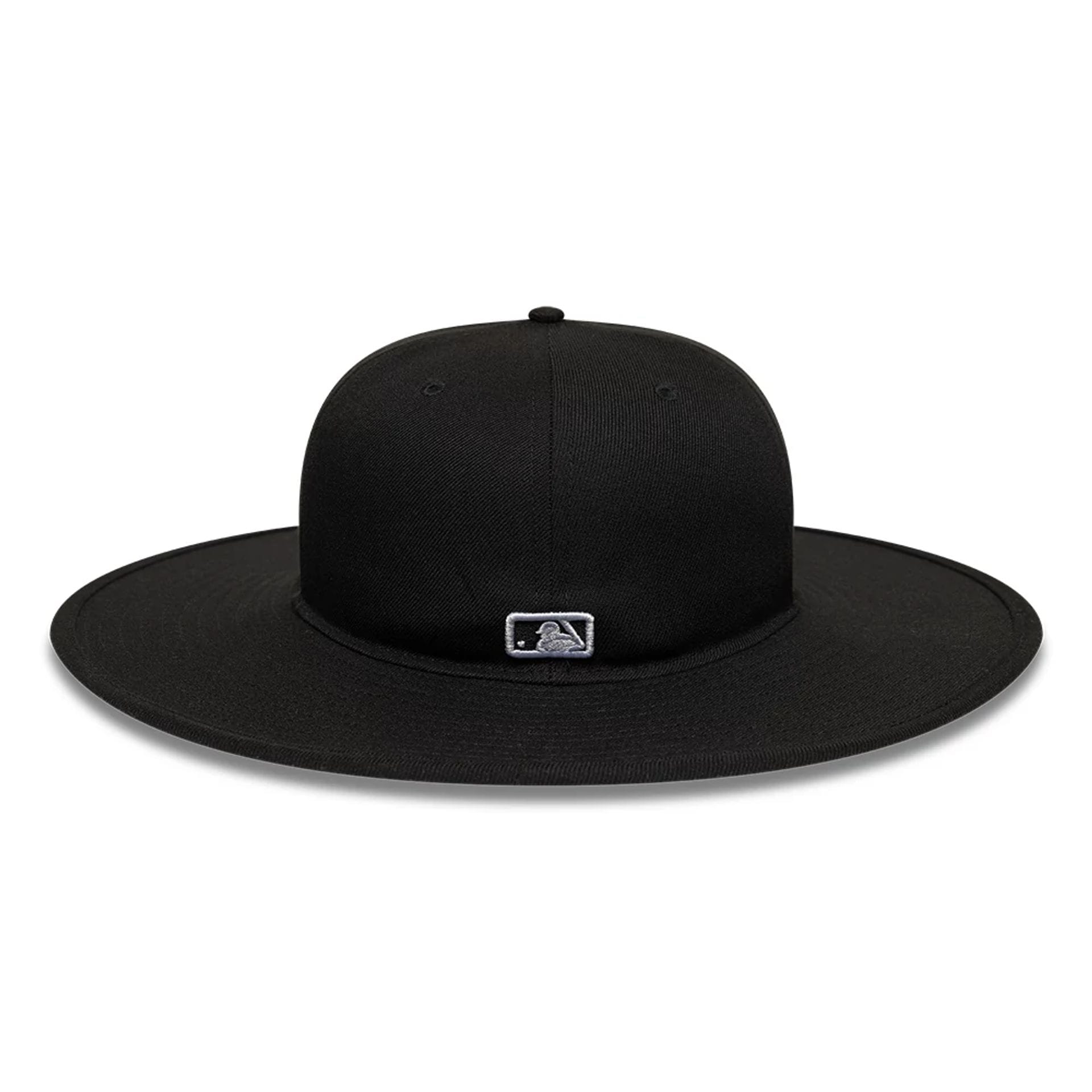 Pictured is this MLB 6 Panel Chicago White Sox Fitted Bucket hat in black. 4