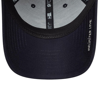 Pictured is this New Era X Zadig & Voltaire Resort 9FORTY Adjustable cap in navy. 5