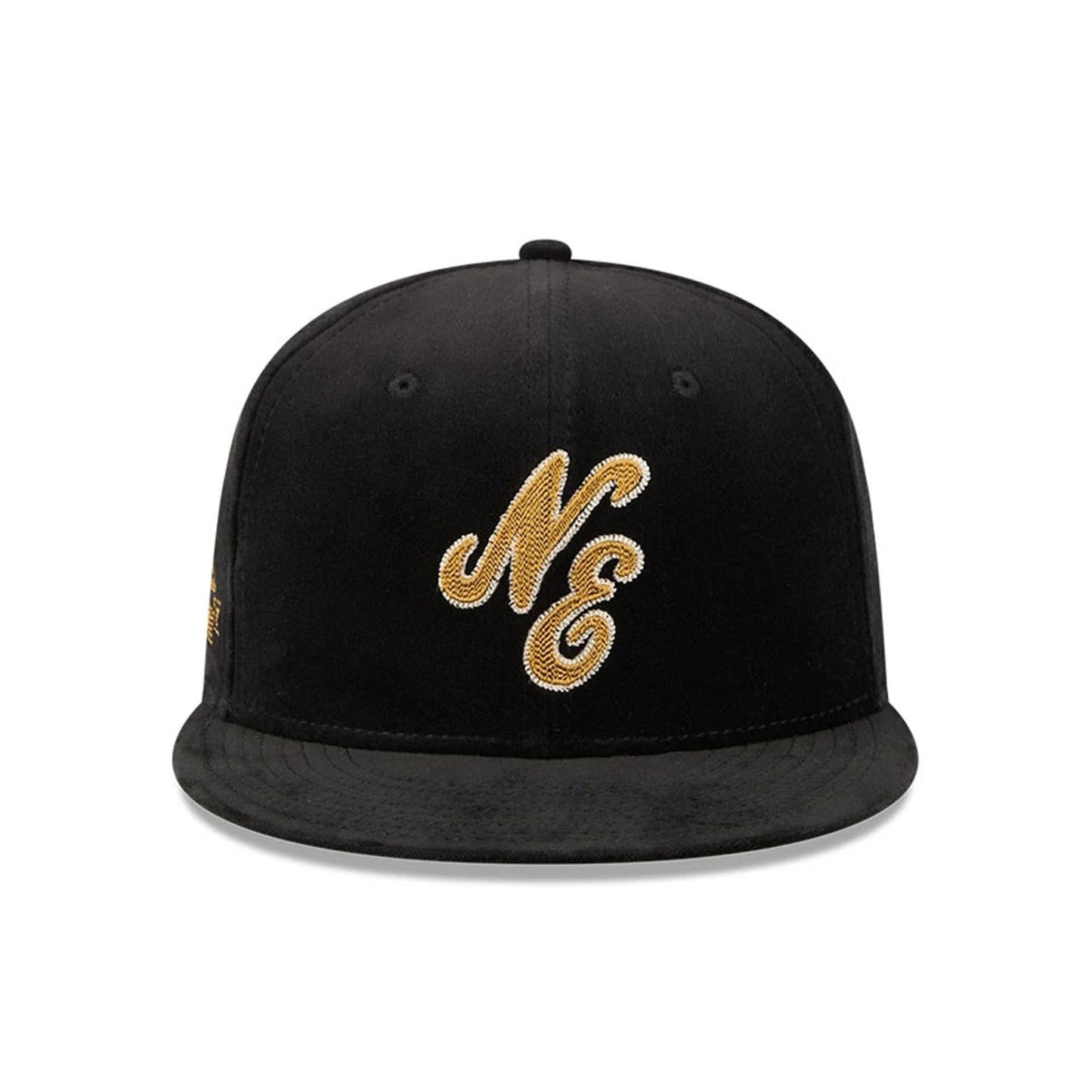 Pictured is this New Era 59FIFTY Day 59FIFTY Fitted cap in black. 4