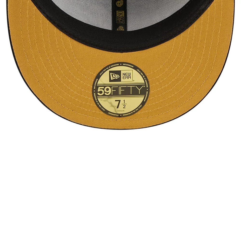 Pictured is this New Era 59FIFTY Day 59FIFTY Fitted cap in black. 2