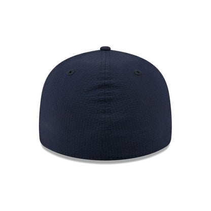 Pictured is this New Era 59FIFTY Day Seersucker Retro Crown 59FIFTY Fitted cap in navy. 6