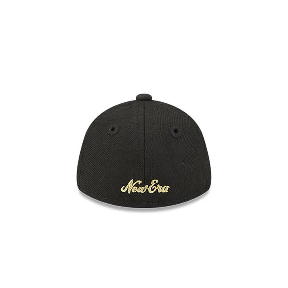 Pictured is this New Era 59FIFTY Day Mini 59FIFTY Fitted cap in black. 5