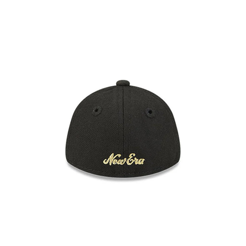 Pictured is this New Era 59FIFTY Day Mini 59FIFTY Fitted cap in black. 5
