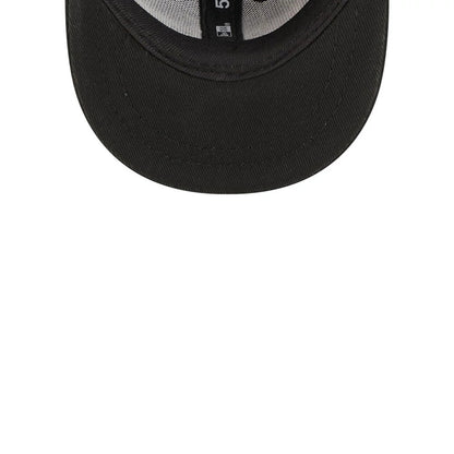 Pictured is this New Era 59FIFTY Day Mini 59FIFTY Fitted cap in black. 7