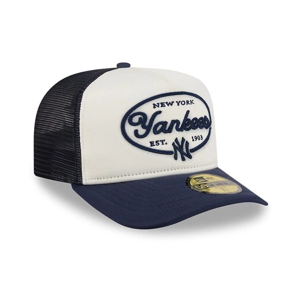 Pictured is this MLB 59FIFTY Day New York Yankees 59FIFTY A-Frame Fitted cap in navy. 4