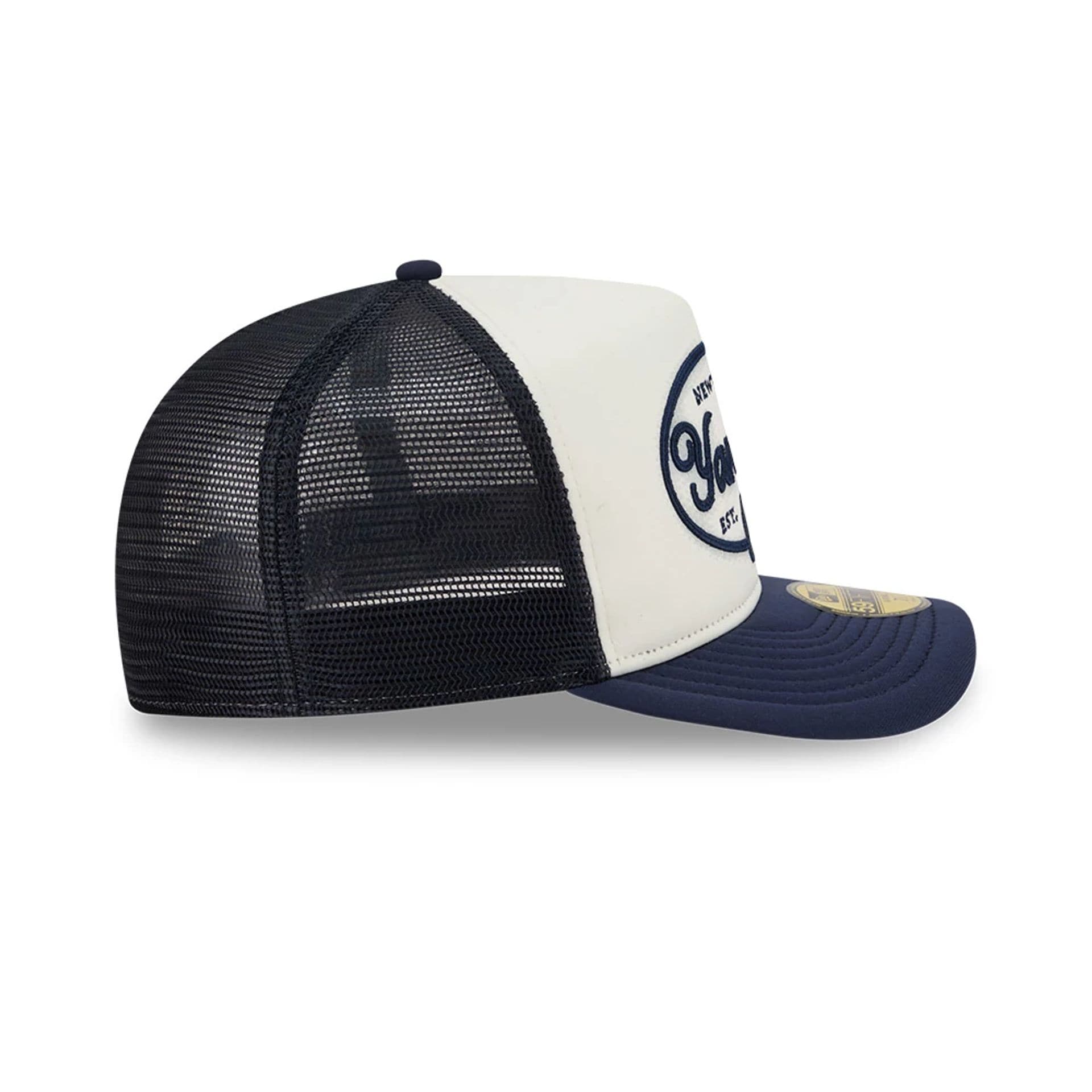 Pictured is this MLB 59FIFTY Day New York Yankees 59FIFTY A-Frame Fitted cap in navy. 6