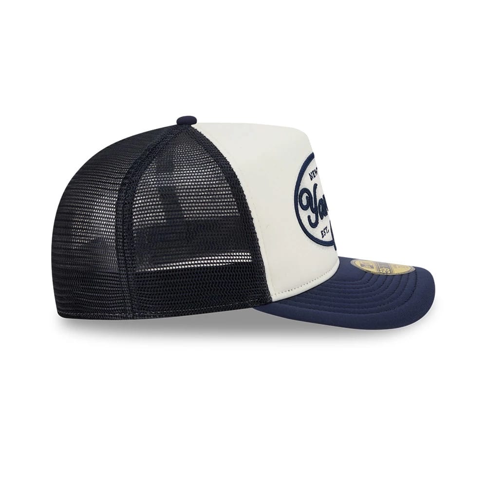 Pictured is this MLB 59FIFTY Day New York Yankees 59FIFTY A-Frame Fitted cap in navy. 6