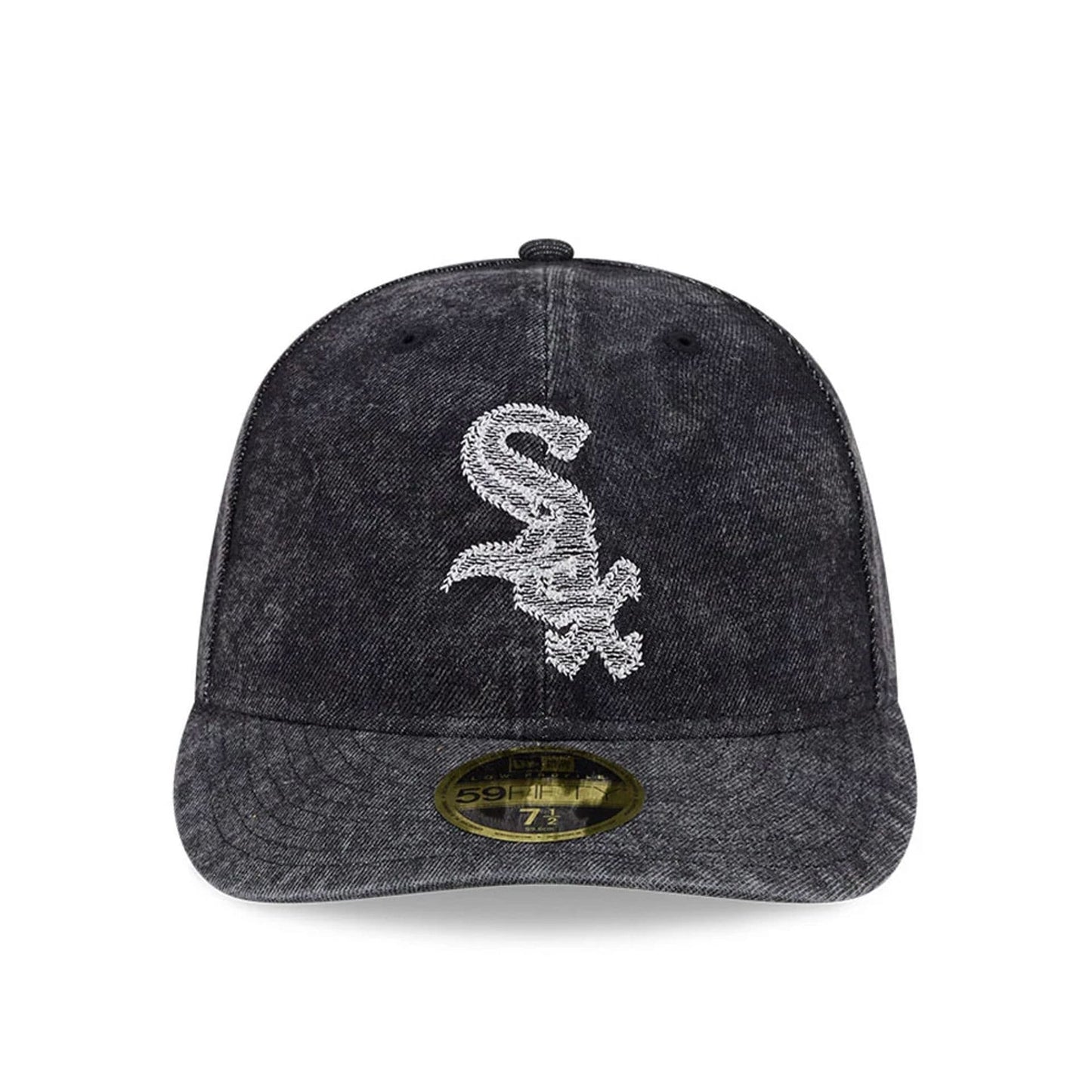 Pictured is this MLB 59FIFTY Day Chicago White Sox Low Profile 59FIFTY Fitted cap in black. 3