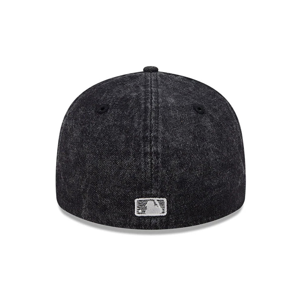 Pictured is this MLB 59FIFTY Day Chicago White Sox Low Profile 59FIFTY Fitted cap in black. 5