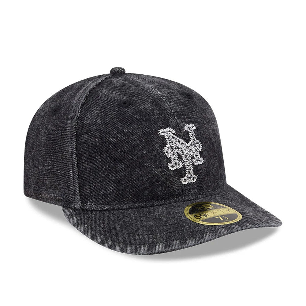 Pictured is this MLB 59FIFTY Day New York Mets Low Profile 59FIFTY Fitted cap in black. 4