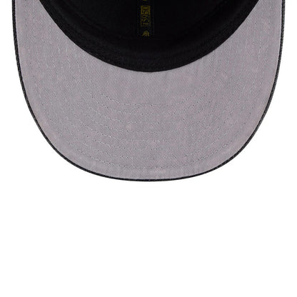 Pictured is this MLB 59FIFTY Day New York Mets Low Profile 59FIFTY Fitted cap in black. 2