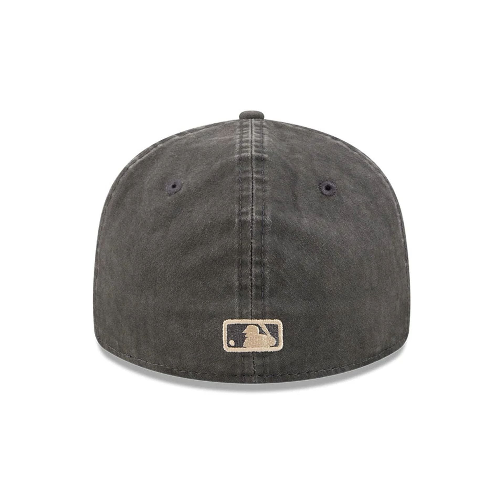 Pictured is this MLB 59FIFTY Day LA Dodgers Retro Crown 59FIFTY Fitted cap in black. 7