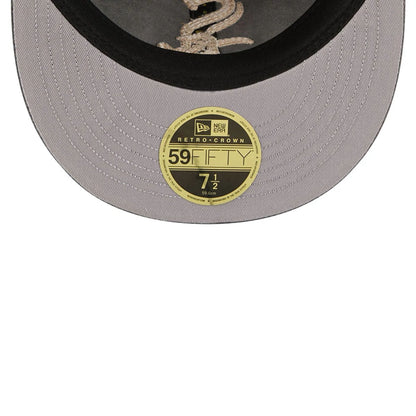 Pictured is this MLB 59FIFTY Day Chicago White Sox Retro Crown 59FIFTY Fitted cap in black. 2