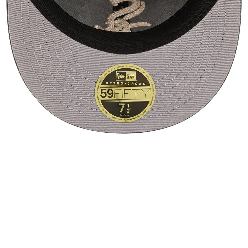 Pictured is this MLB 59FIFTY Day Chicago White Sox Retro Crown 59FIFTY Fitted cap in black. 2