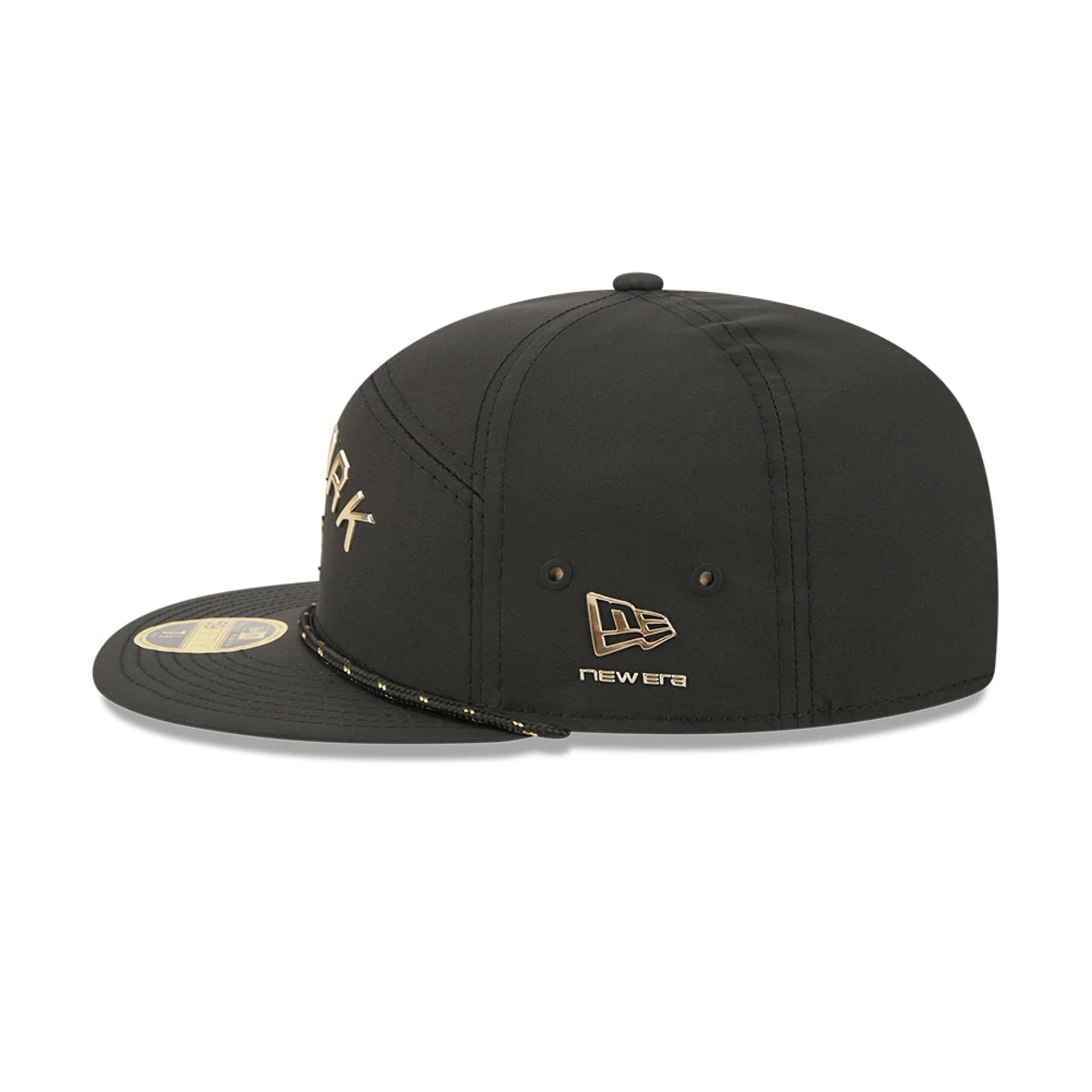 Pictured is this MLB 59FIFTY Day New York Yankees Split Panel 59FIFTY Fitted cap in black. 5