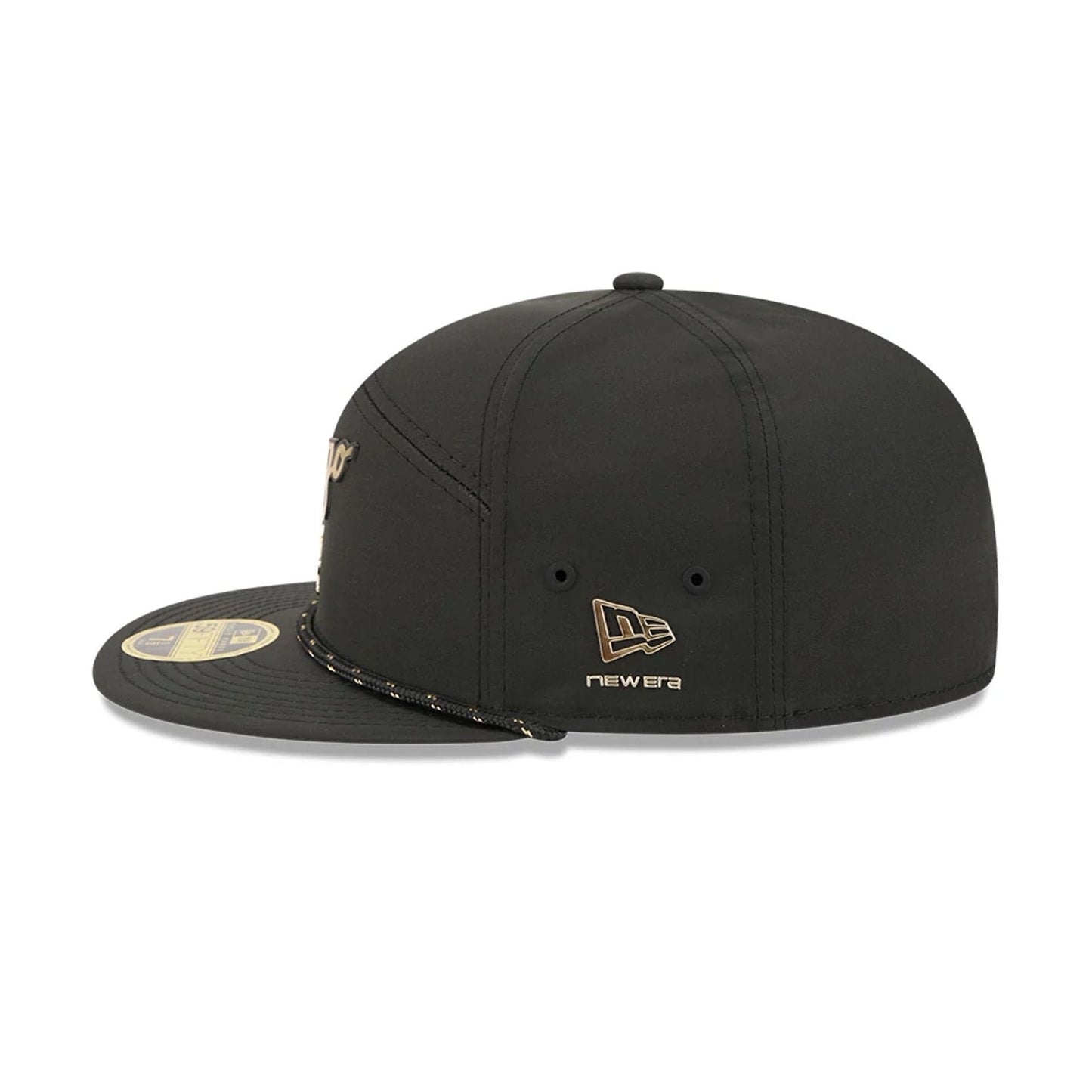 Pictured is this MLB 59FIFTY Day Chicago White Sox Split Panel 59FIFTY Fitted cap in black. 5
