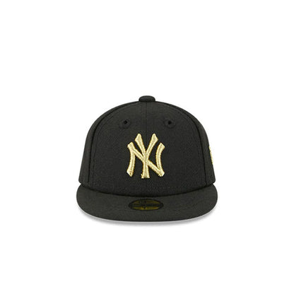 Pictured is this MLB 59FIFTY Day New York Yankees Mini 59FIFTY Fitted cap in black. 2
