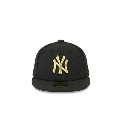 Pictured is this MLB 59FIFTY Day New York Yankees Mini 59FIFTY Fitted cap in black. 2