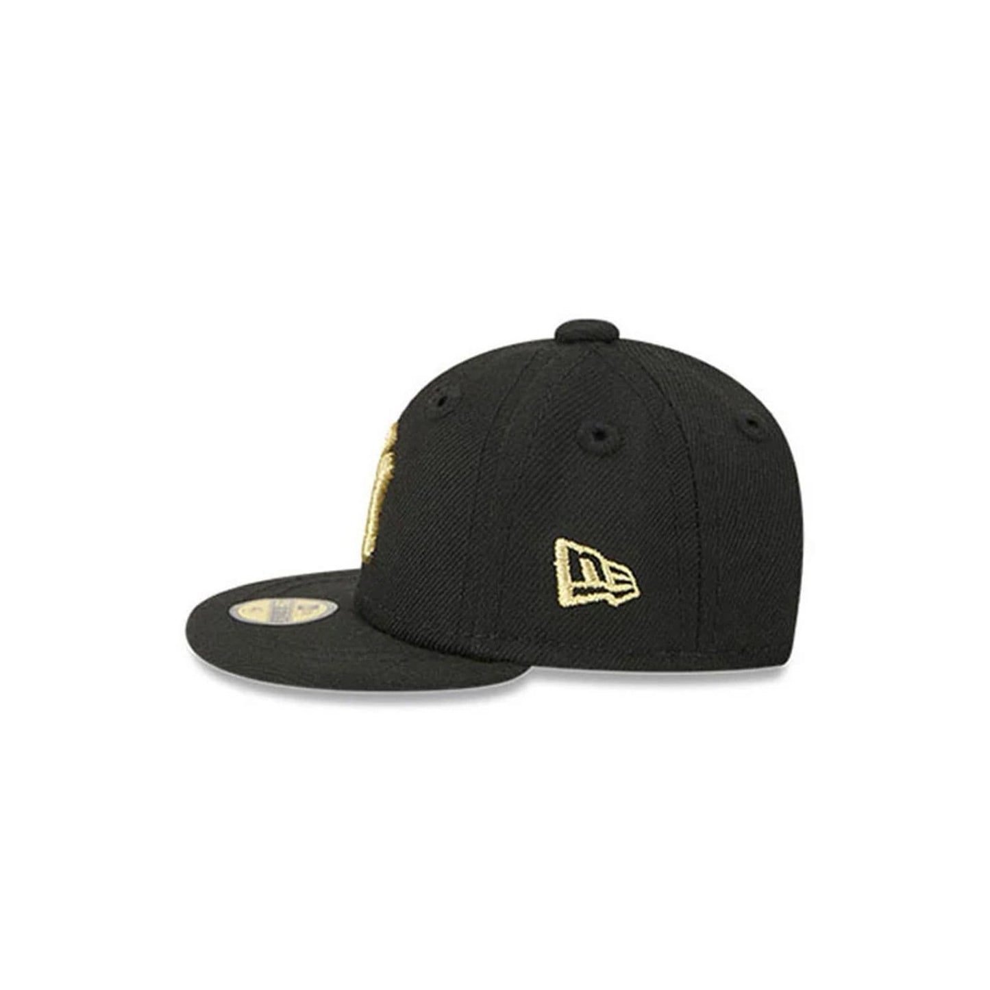 Pictured is this MLB 59FIFTY Day New York Yankees Mini 59FIFTY Fitted cap in black. 4
