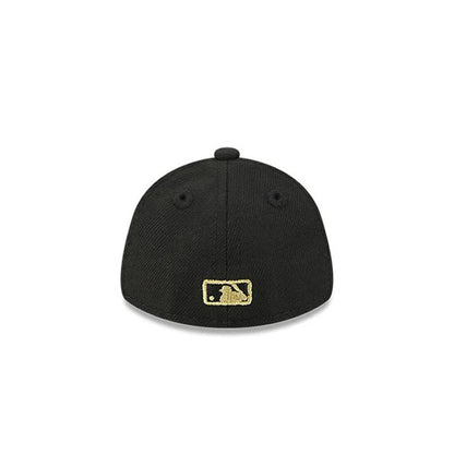 Pictured is this MLB 59FIFTY Day New York Mets Mini 59FIFTY Fitted cap in black. 6