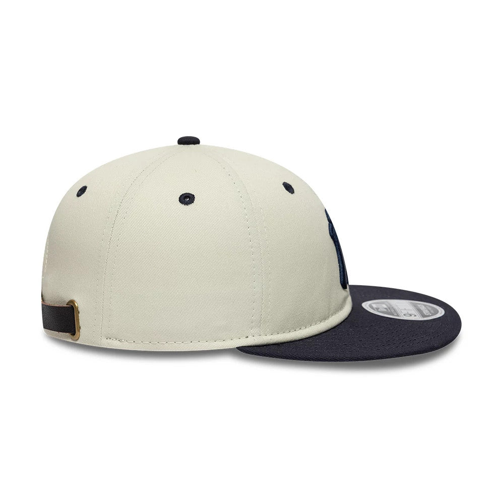 Pictured is this MLB New York Yankees Retro Crown 9FIFTY cap in light beige & navy. 6