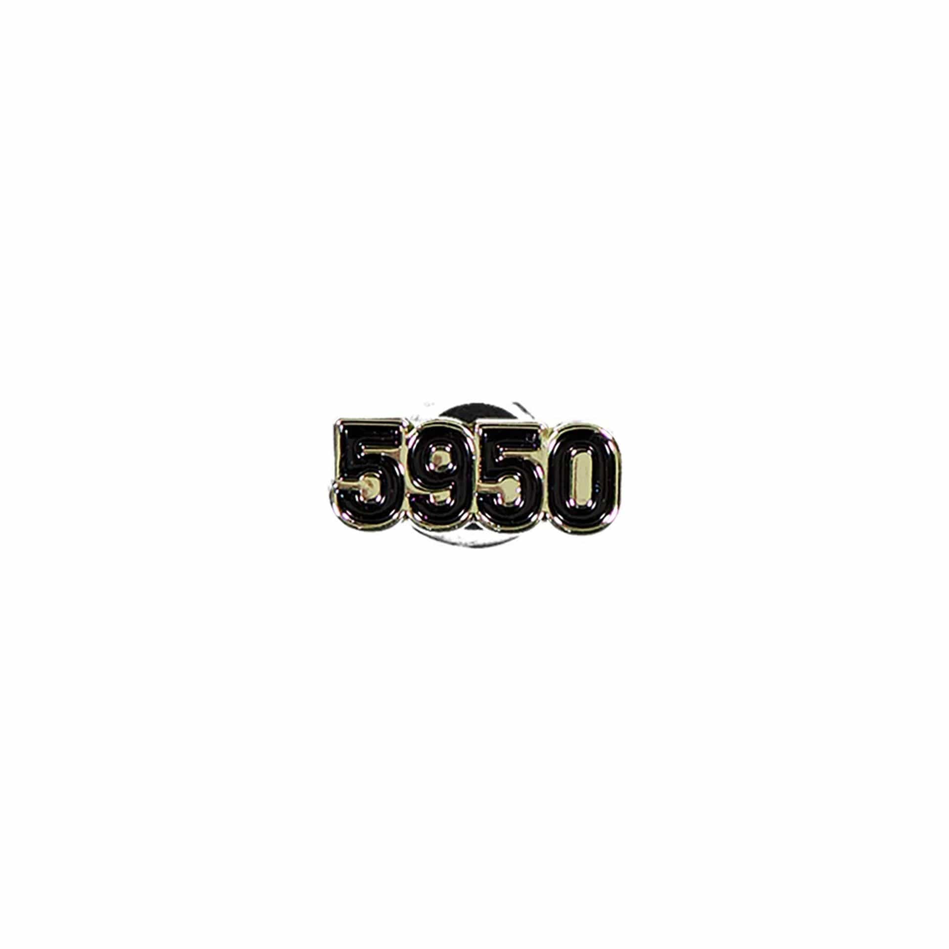 Pictured is this New Era 59FIFTY Day 5950 Pin Badge in black. 1