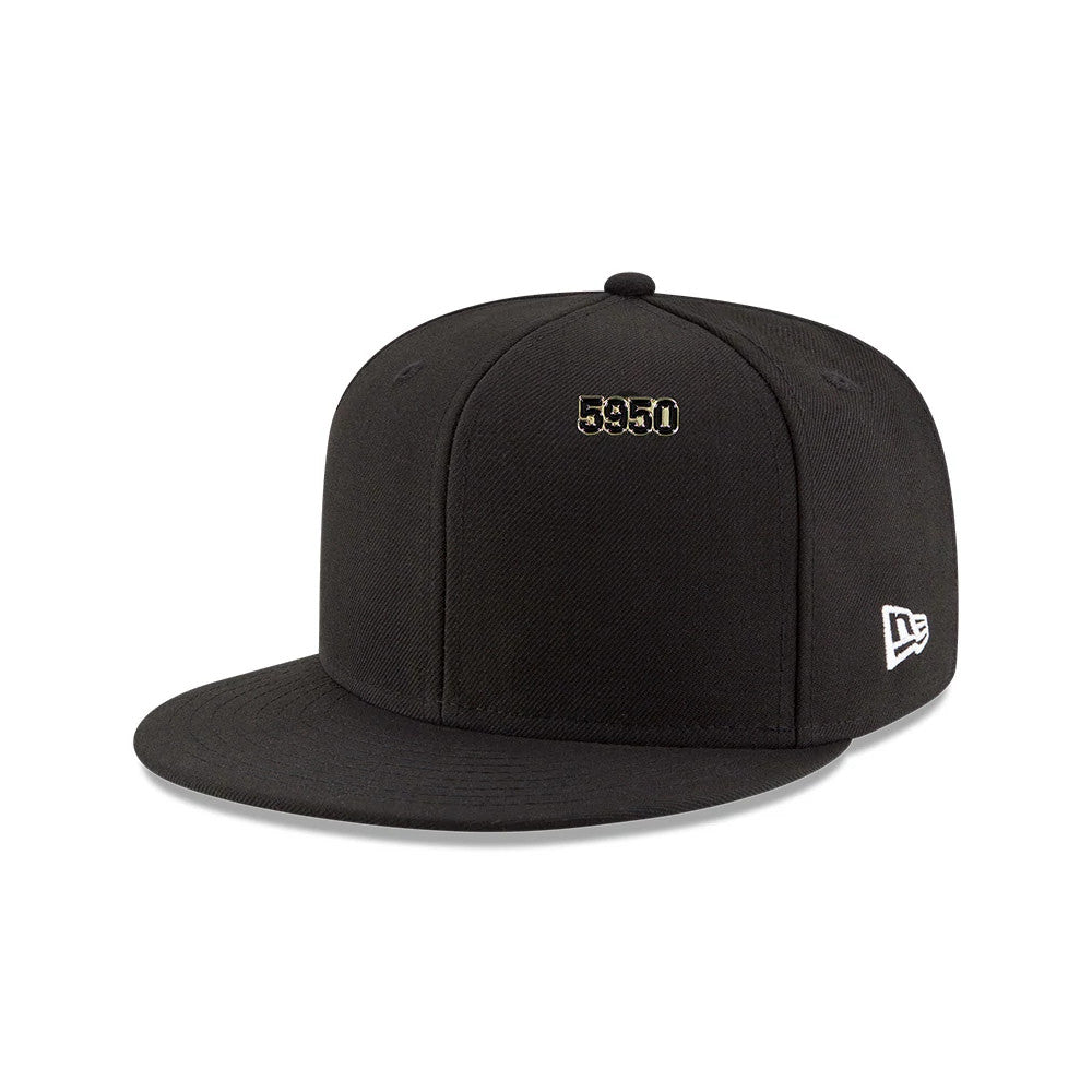 Pictured is this New Era 59FIFTY Day 5950 Pin Badge in black. 2