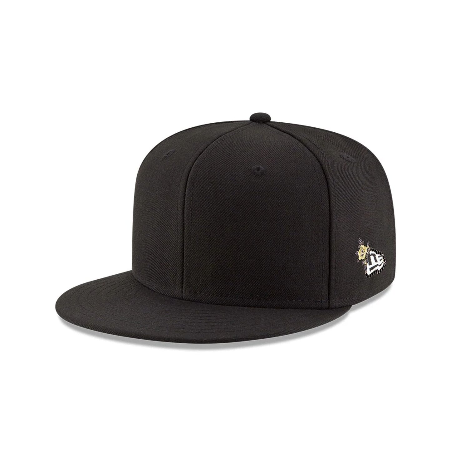 Pictured is this New Era 59FIFTY Day Flag Pin Badge in black. 2