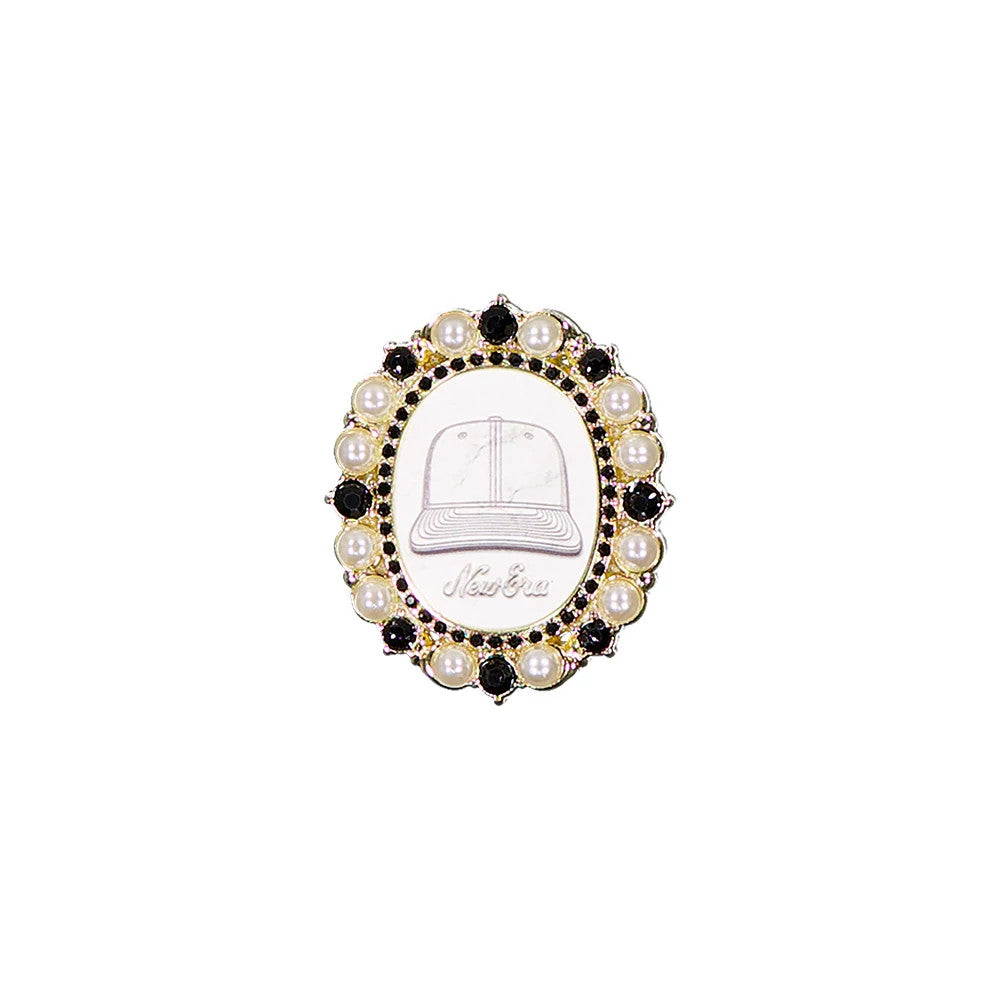 Pictured is this New Era 59FIFTY Day Brooch Pin Badge in black. 1