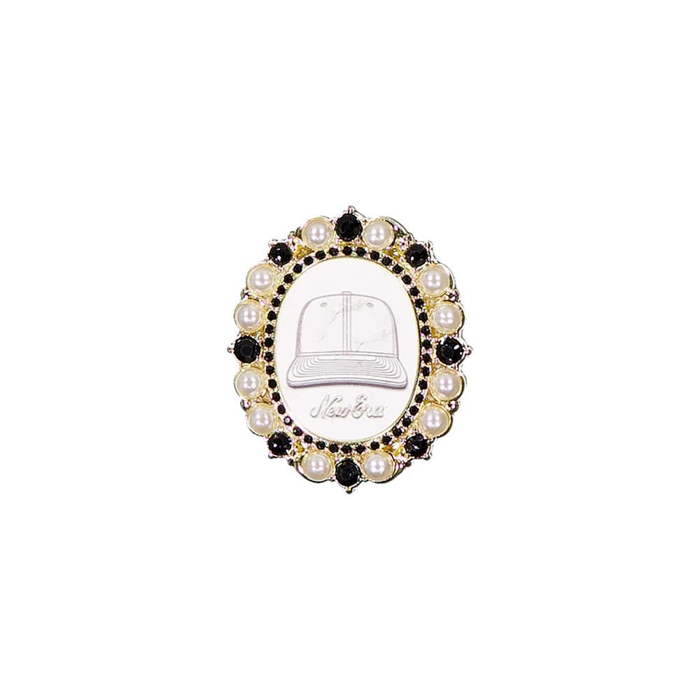 Pictured is this New Era 59FIFTY Day Brooch Pin Badge in black. 1