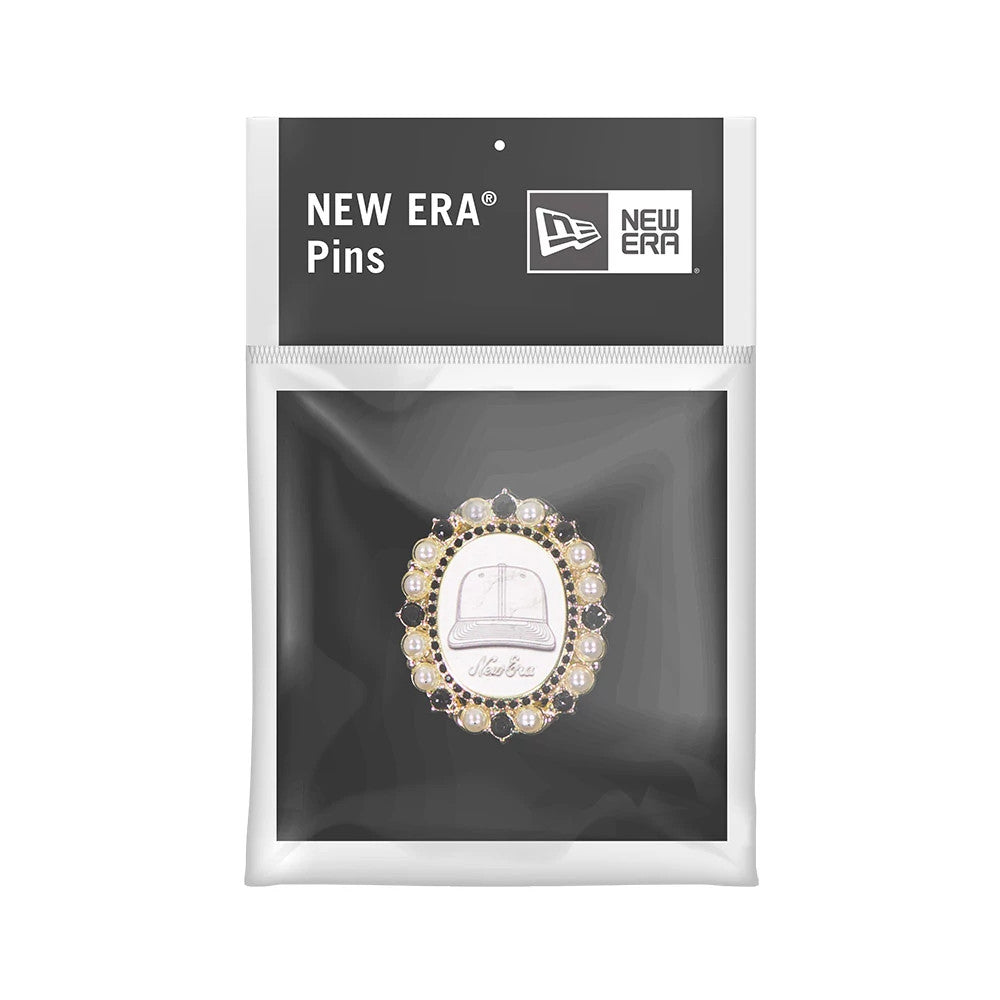 Pictured is this New Era 59FIFTY Day Brooch Pin Badge in black. 3