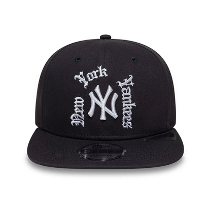 Pictured is this MLB New York Yankees 9FIFTY Snapback cap in navy. 2