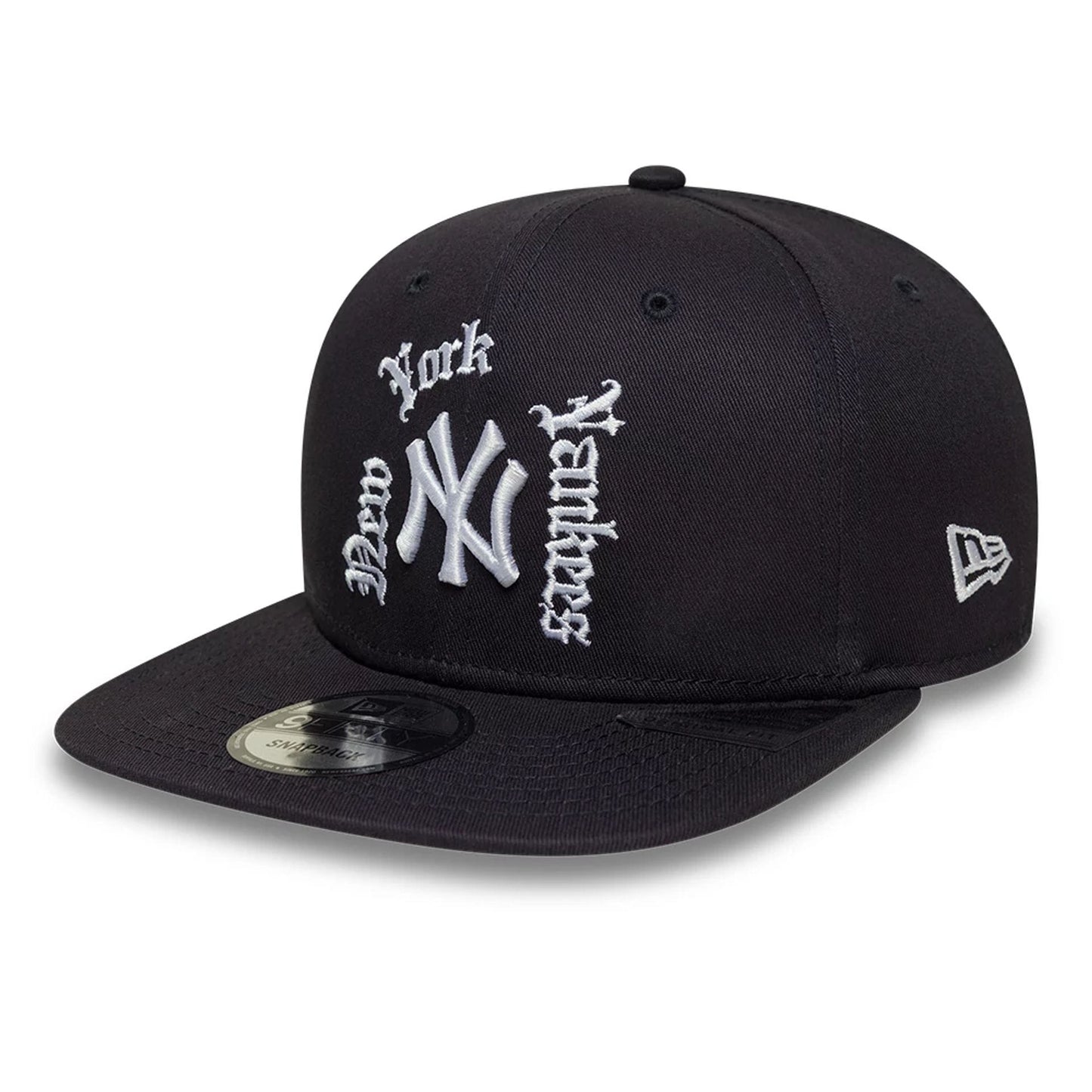Pictured is this MLB New York Yankees 9FIFTY Snapback cap in navy. 1