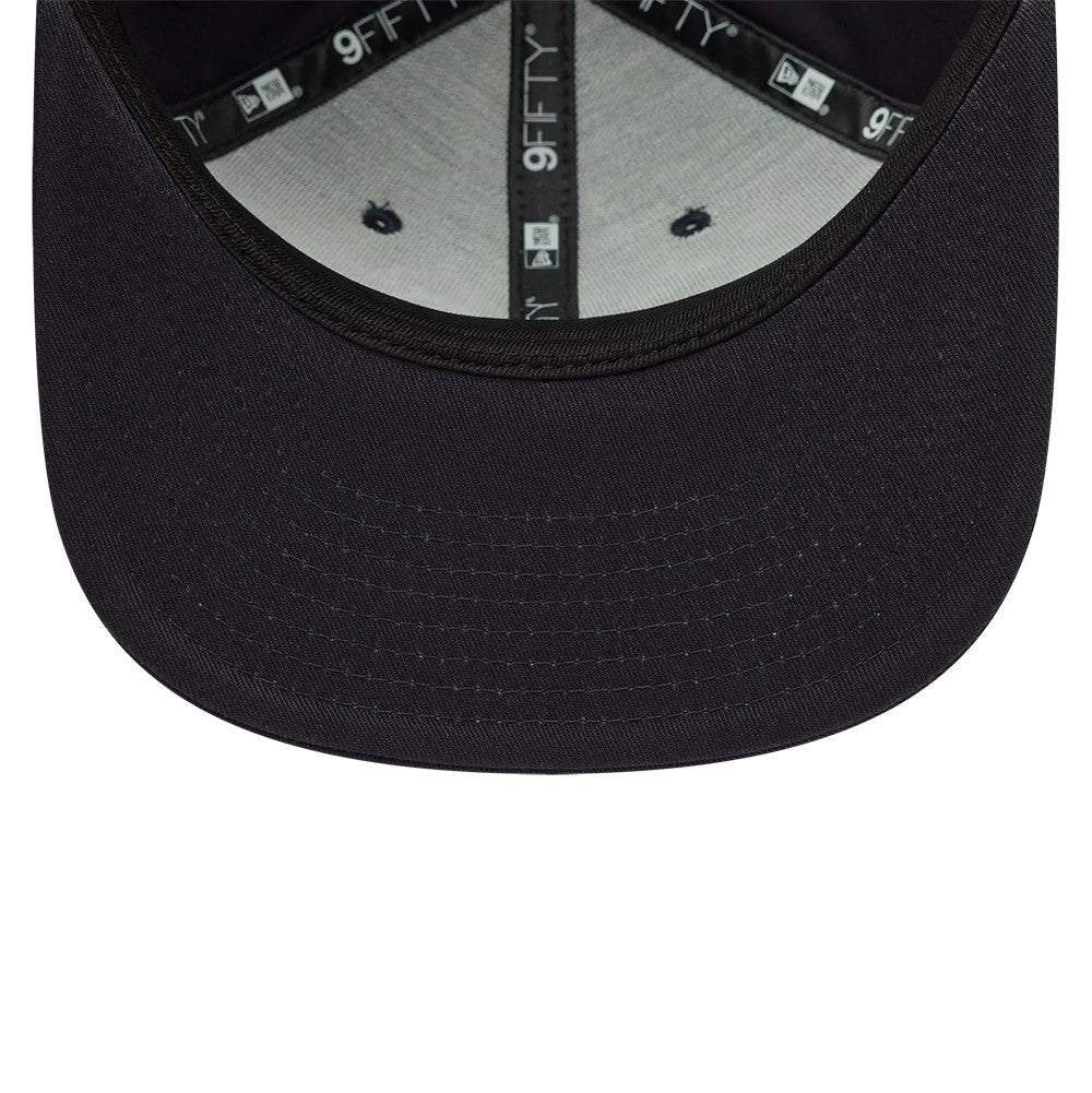 Pictured is this MLB New York Yankees 9FIFTY Snapback cap in navy. 5