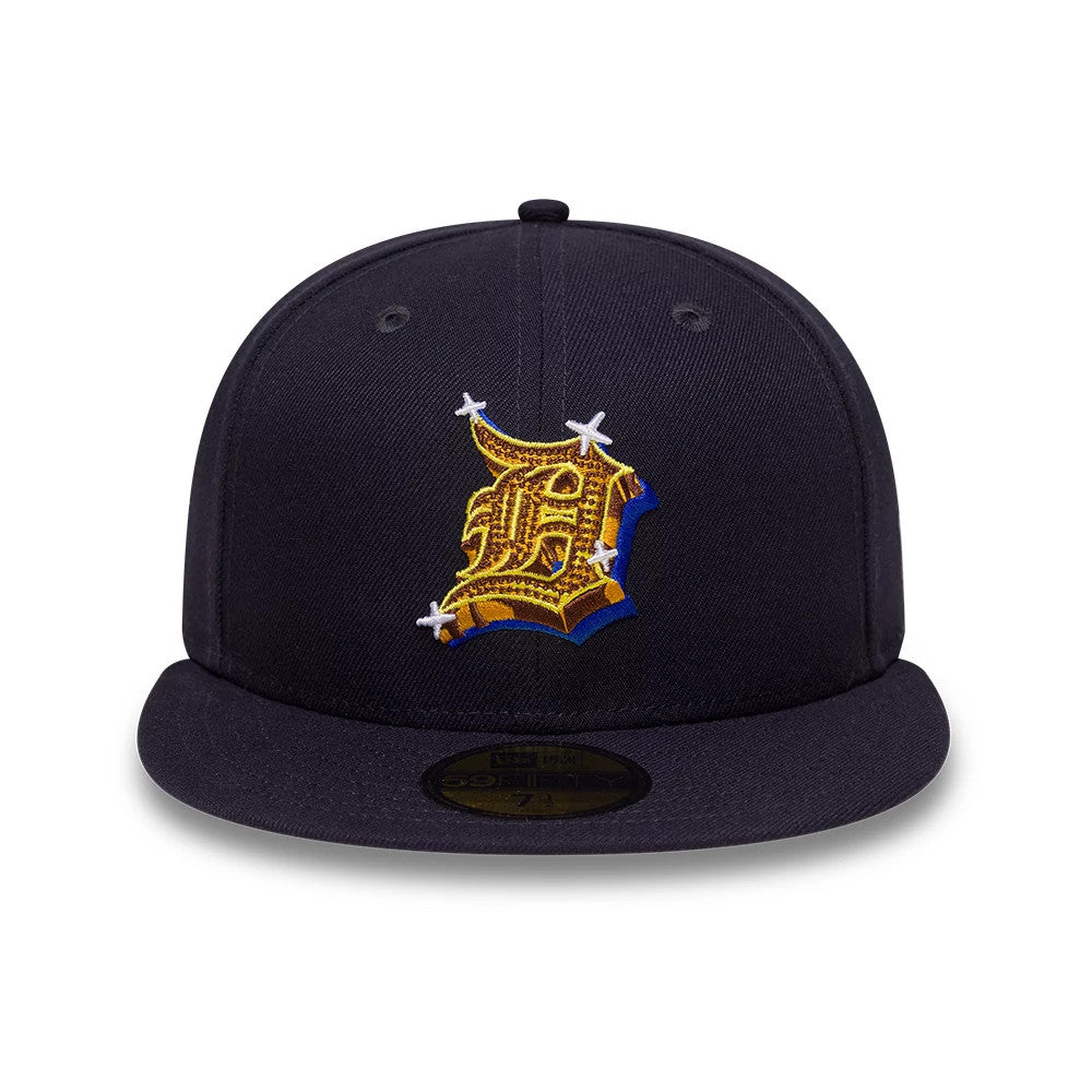 Pictured is this MLB Emblem Detroit Tigers 59FIFTY Fitted cap in navy. 3