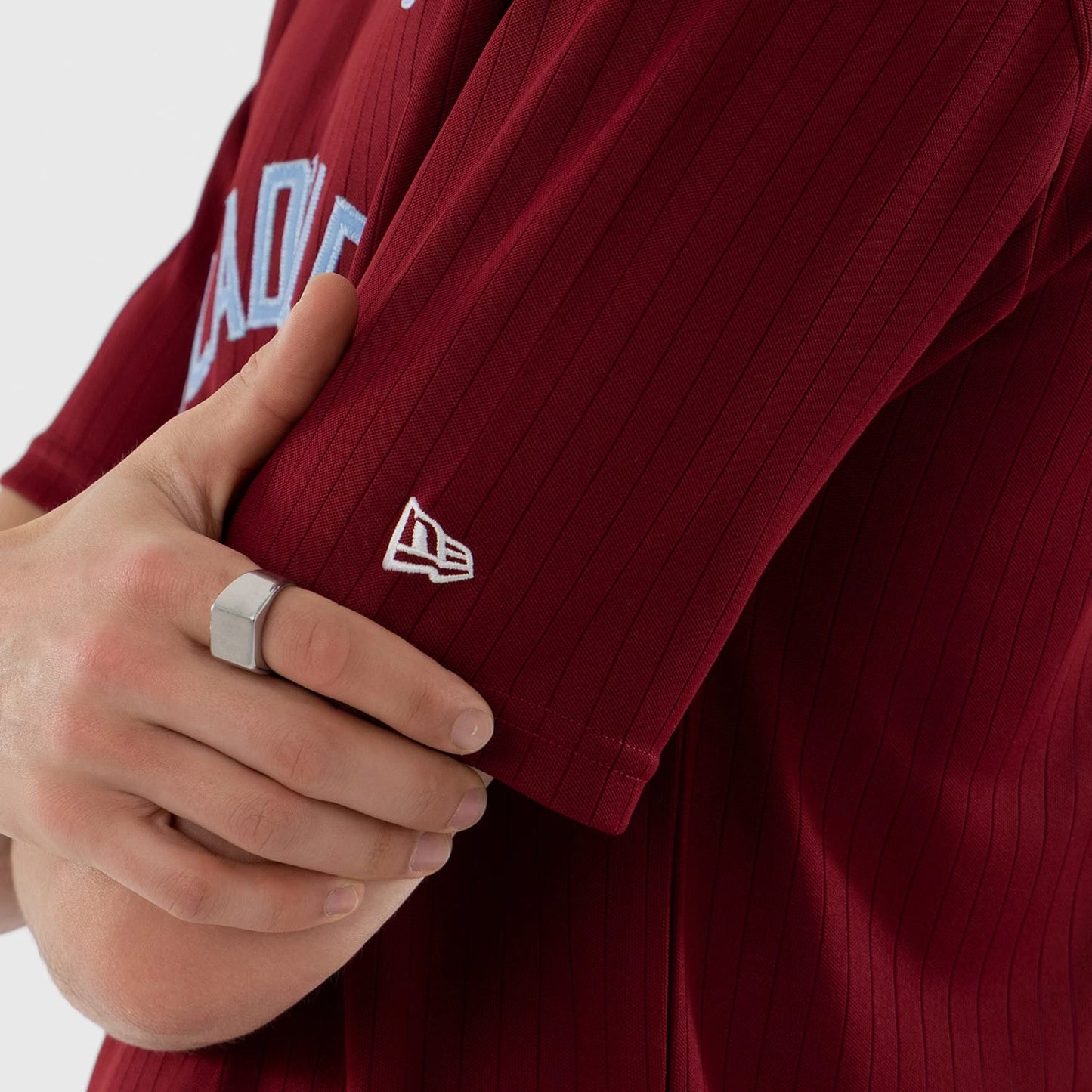 The model is wearing this MLB Philadelphia Phillies Oversized T-Shirt in dark red. 6
