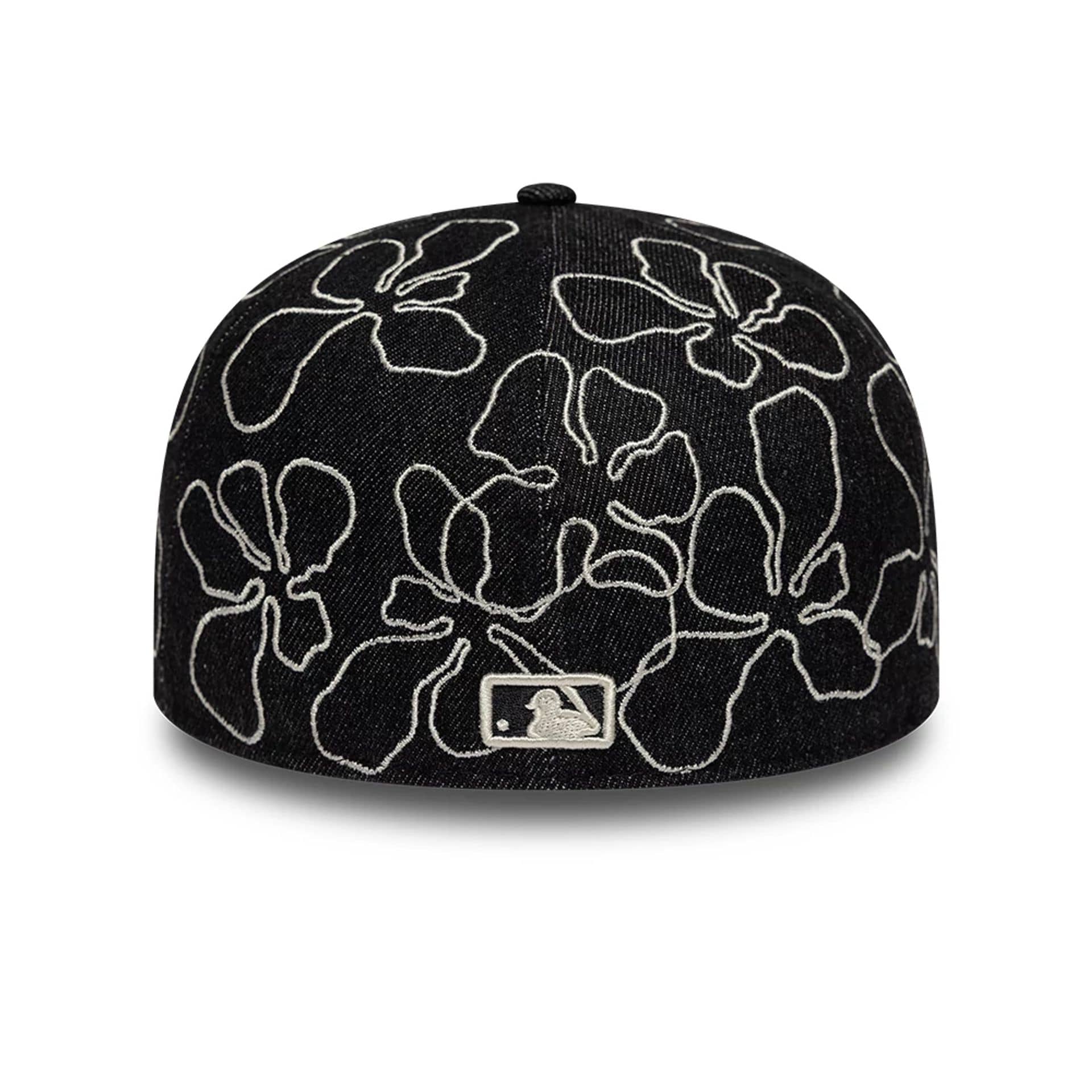 Pictured is this MLB Floral Denim Chicago White Sox 59FIFTY Fitted cap in black. 6