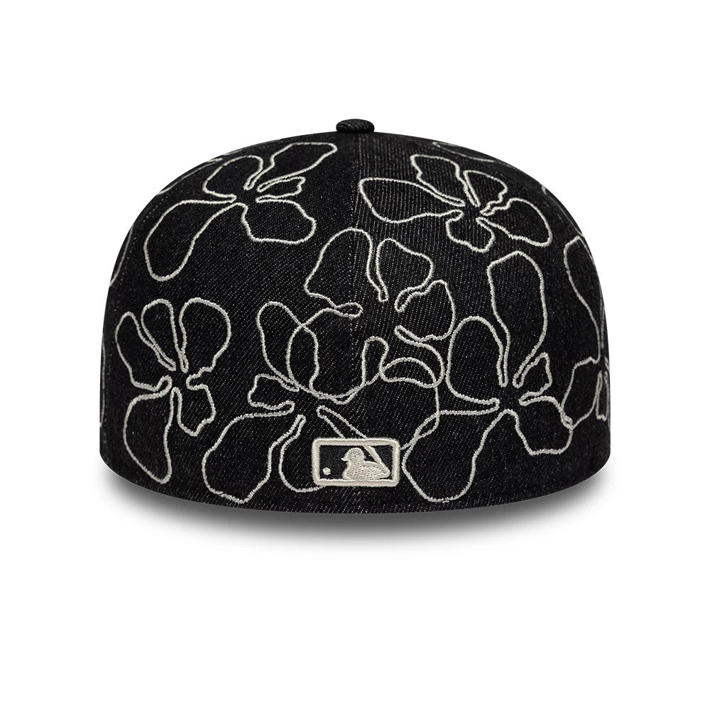 Pictured is this MLB Floral Denim Chicago White Sox 59FIFTY Fitted cap in black. 6